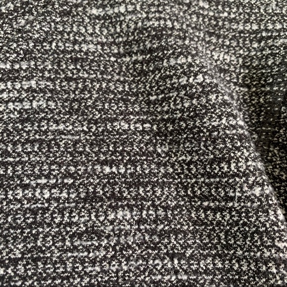 Lululemon Women’s sweater Size 2 - Picture 6 of 12